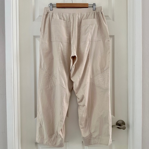 Anthropologie Daily Practice Straight Leg Ankle Pant Cream Women's Size Medium - Picture 6 of 15